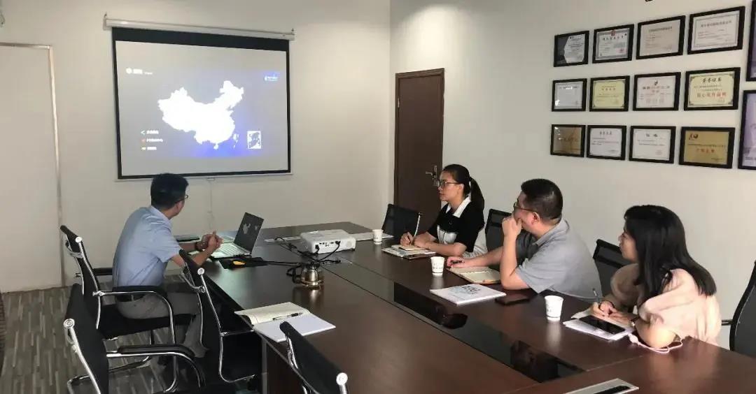 激發(fā)紐帶潛力 | 重慶市云計(jì)算和大數(shù)據(jù)產(chǎn)業(yè)協(xié)會(huì)秘書(shū)處一行走訪蒼穹數(shù)碼重慶分公司